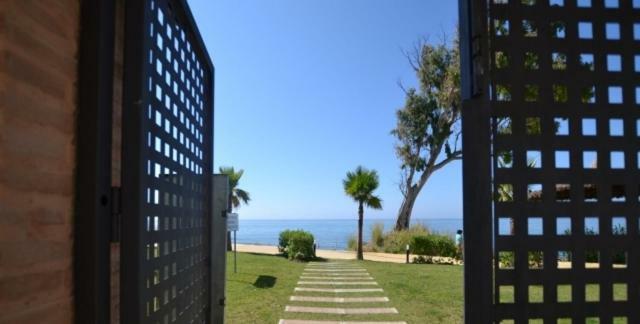 Bahia De La Plata Luxury Apartments Estepona Exterior foto